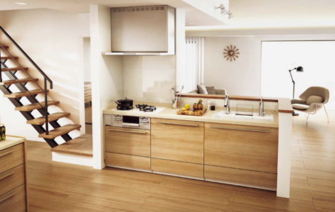 家具や床と調和した木目調のキッチン